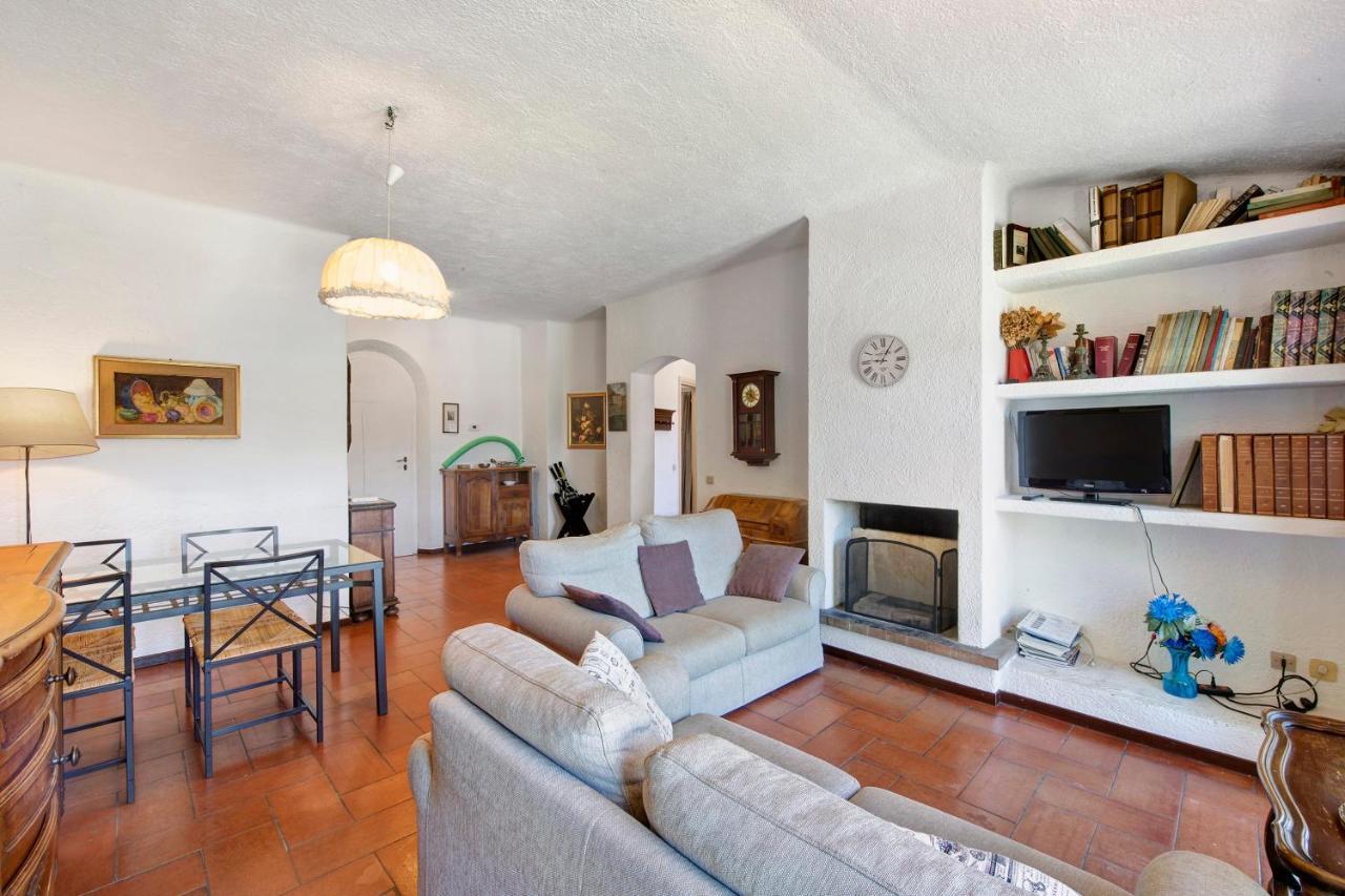 Residence I Prati Di Giussana Лиерна Екстериор снимка